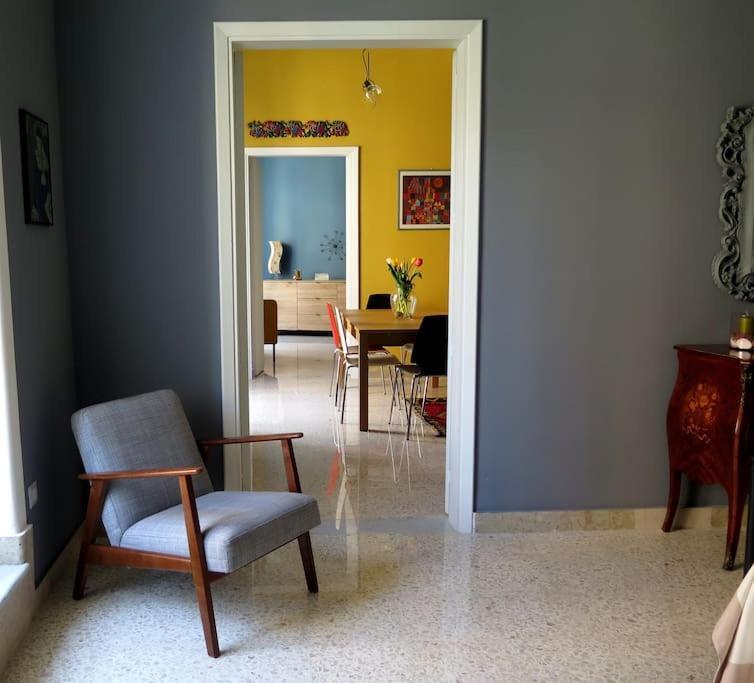 Stesicoro-Duomo Elegante Appartamento In Centro 카타니아 외부 사진